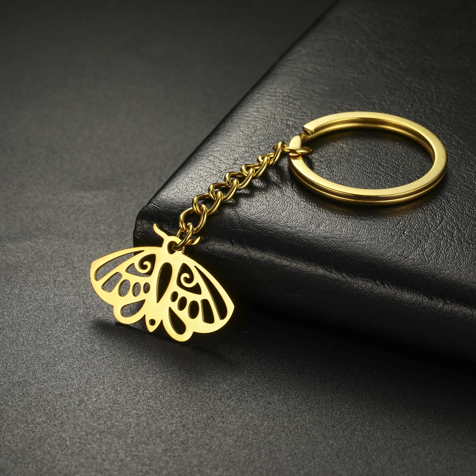 EUEAVAN New Stainless Steel Mystic Moth Pendant Gothic Keychain Fashion Jewelry  Gift For Women Men Fashion Birthday Party