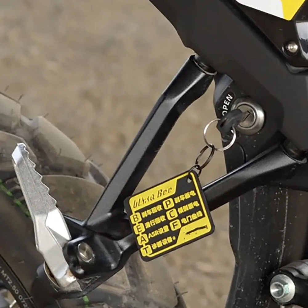 Oryginalne tylne podnóżki OEM Ultra Bee do motocykli elektrycznych, tylne podnóżki pasażera z mocowaniem do Ultra Bee, składane pedały. — zdjęcie 6