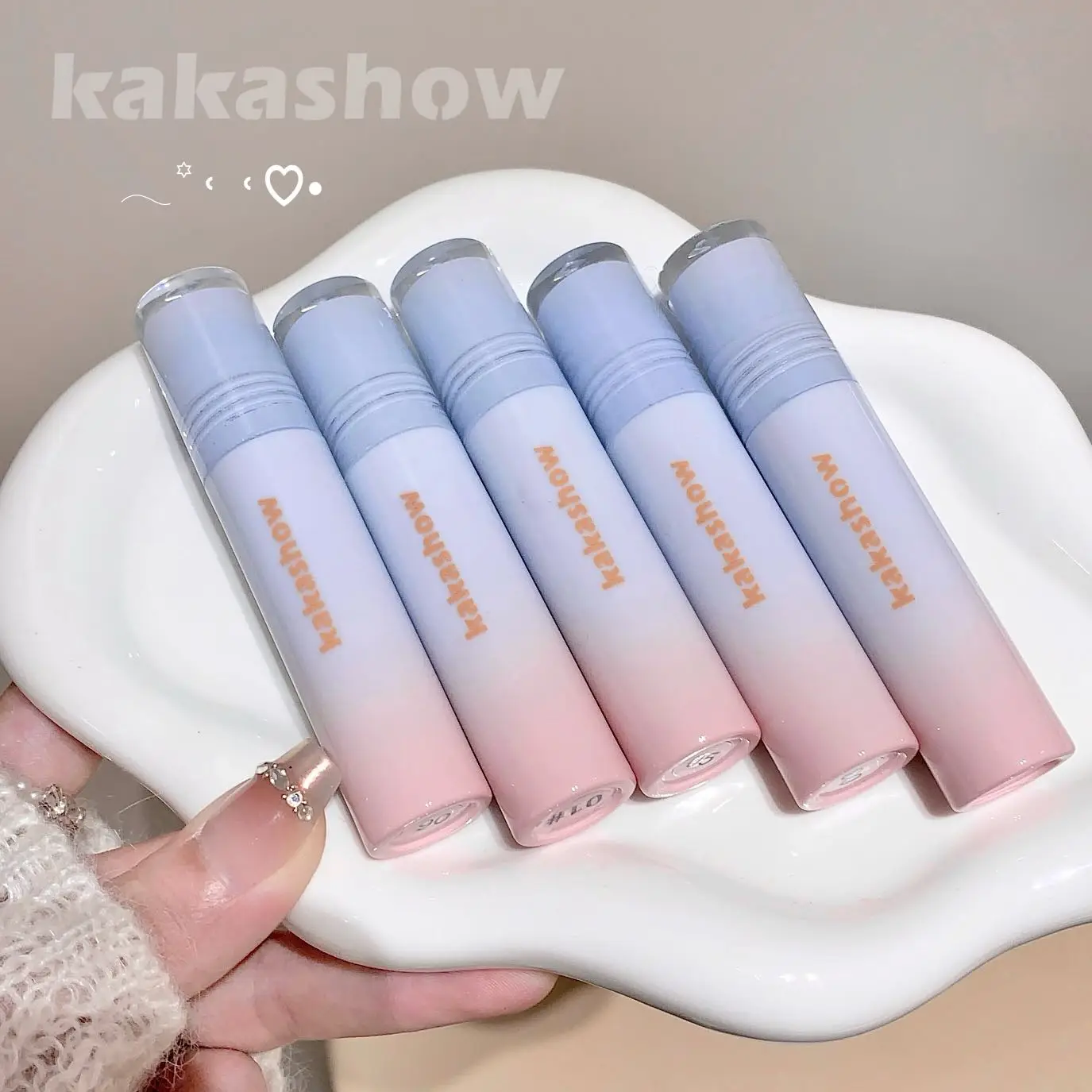 Kakashow Sześciokolorowy aksamitny matowy błyszczyk do ust Jedwabista delikatna tekstura i łatwy w koloryzacji błyszczyk Naturalna, długotrwała szminka