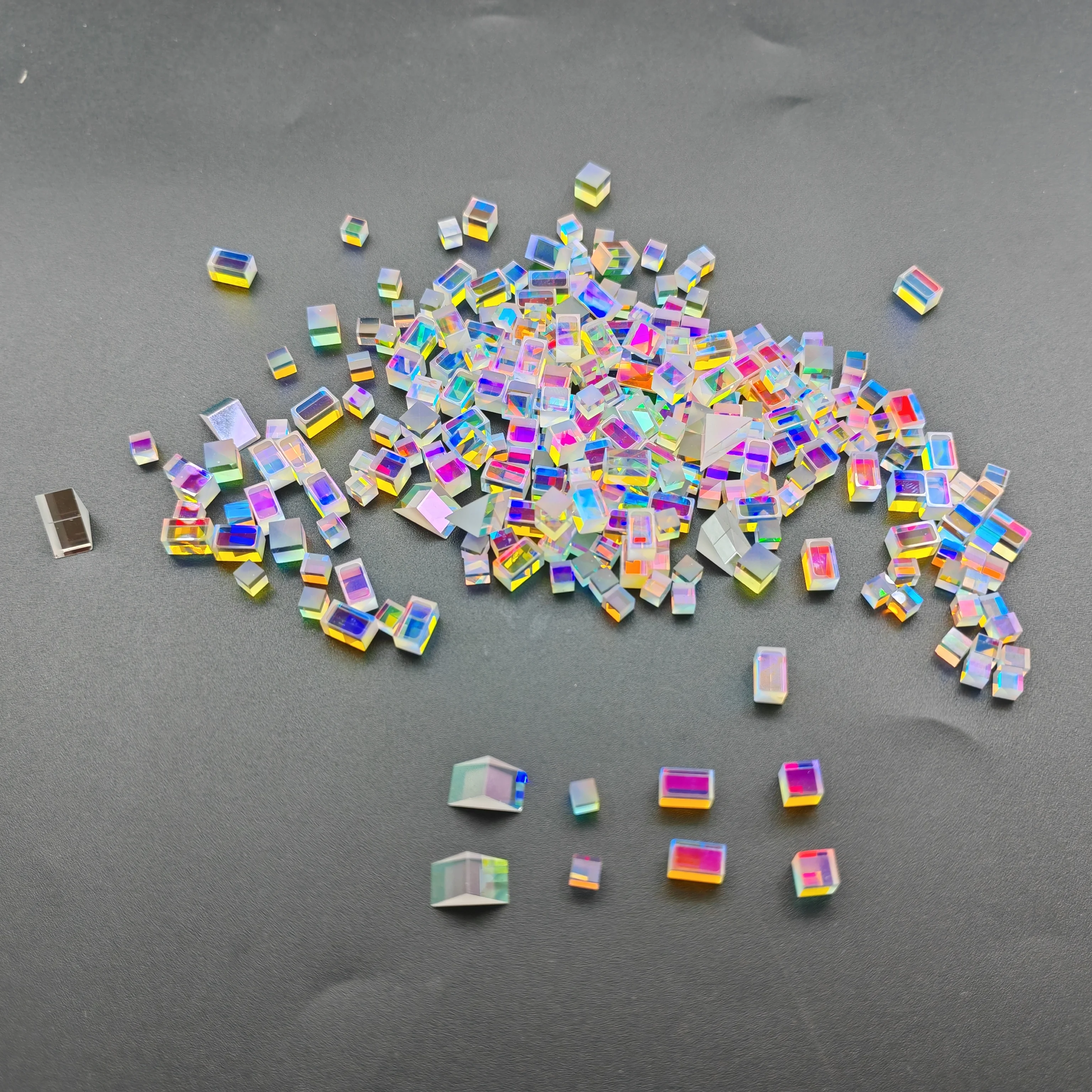 Mixed Defective Color Optical Glass Prism K9 Glass Prism for Rainbow Light Decor Kaleidoscope Handmade Craft Science Study