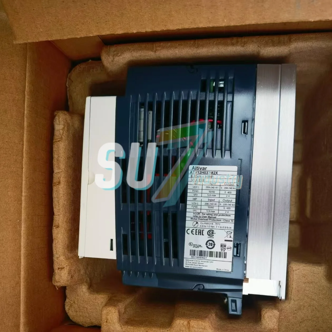 ATV12H037M2X ATV12H037M3 محول التردد جديد في المستودع