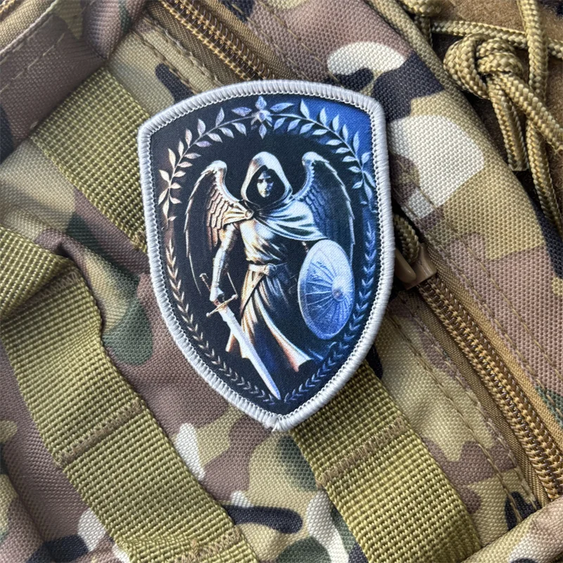 Parche táctico con estampado de ángel para gancho y bucle - imagen 5