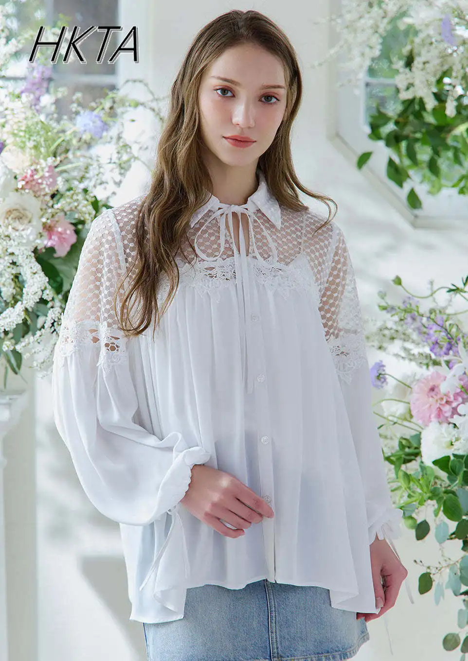 

Japanese Lapel Long Sleeved Chiffon Shirt Women Lolita Sweet Cute Loose White Blouse Female Embroidered Bow Lace Up Blusas Girl