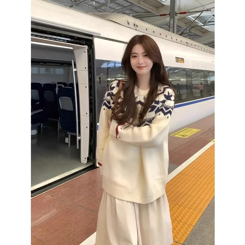 Sweater rajutan longgar untuk wanita di musim dingin, santai, lembut dan halus, serta atasan cantik untuk dipakai saat Natal Gaya Terbaru