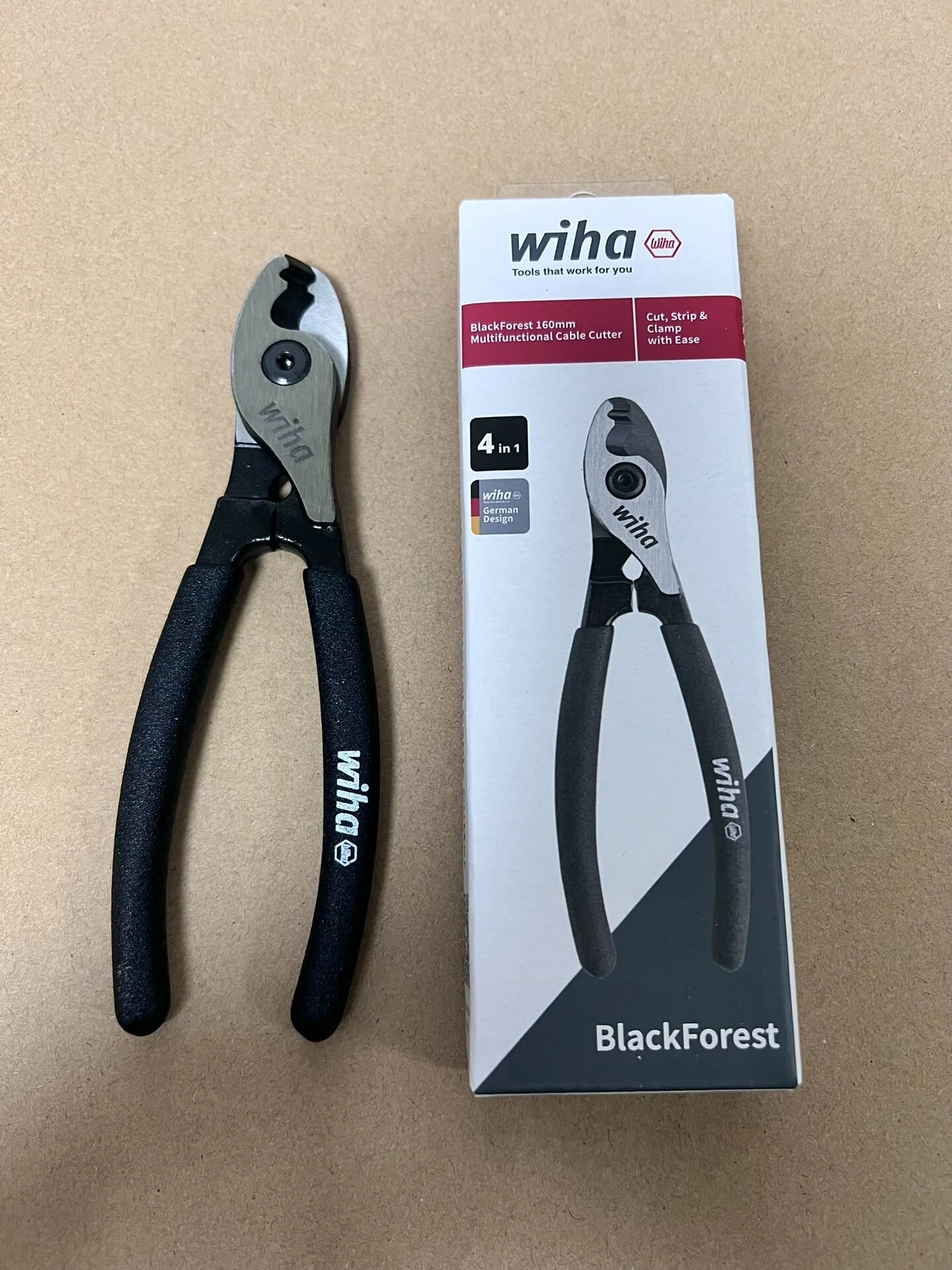 Wiha 46691 High Leverage Cable Cutter Heavy-Duty Wire Cutting Tool for Electricians & Telecommunication Workers