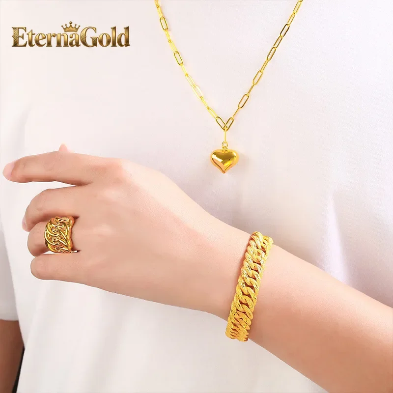 

Набор EternaGold Heart (колье, браслет, кольцо) для женщин, 24-каратное золото AU999 | Матовое сердцевидное украшение с гравировкой "LOVE", изысканная элегантность.