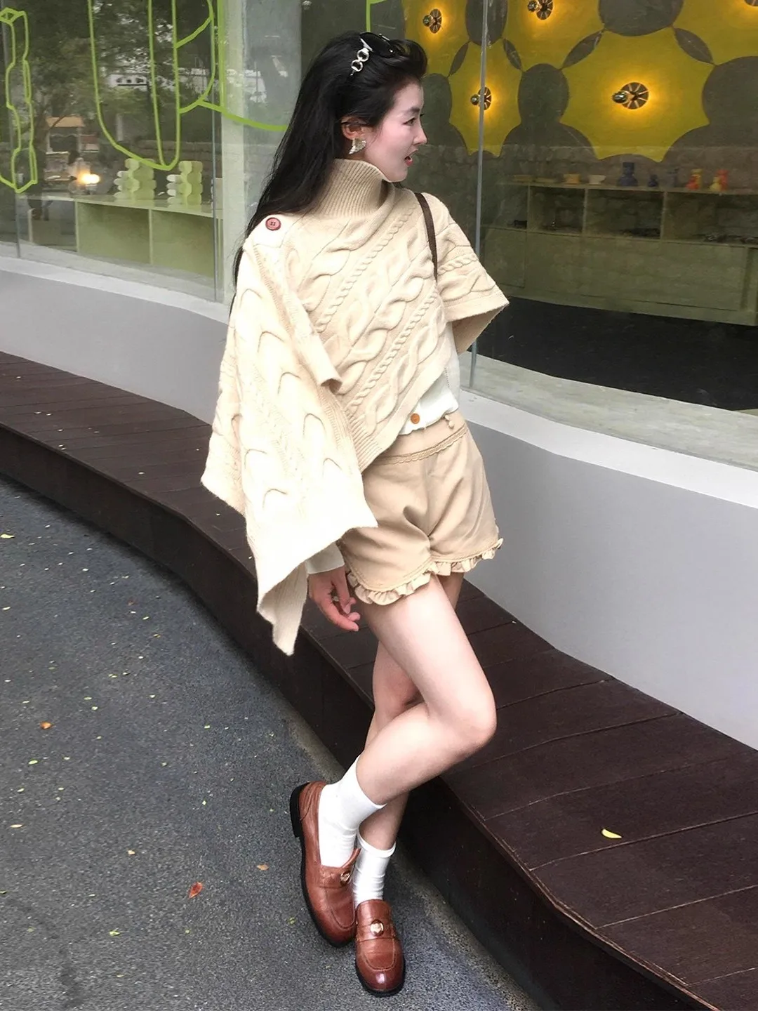 

Elegant Knitted Cape Top And Shorts Set Gentle Style Two-Piece Suit for Autumn Season Date Occasion Suitable for Teens And Yo...