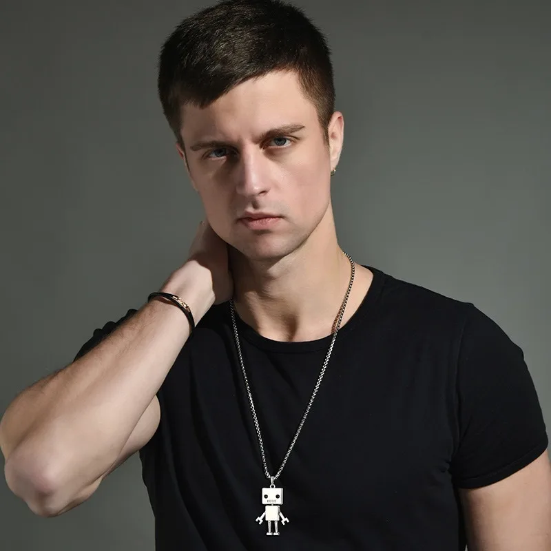 Collana in acciaio al titanio con robot da costruzione, ciondolo da discoteca personalizzato con tendenza stradale