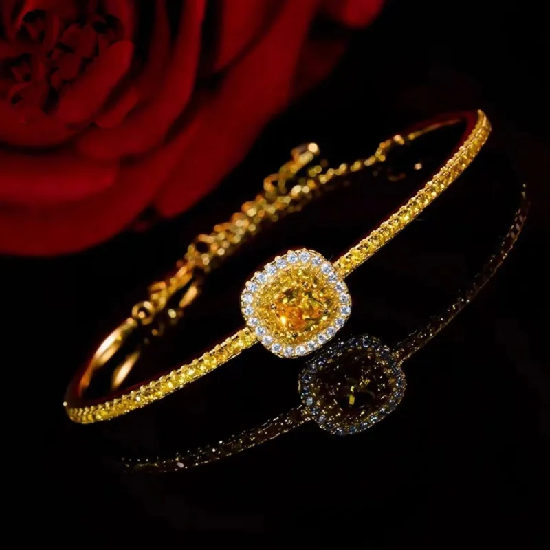 

24K Gold AU999 Fashion Luxury Emblem-Inset Sugarcube Bracelet for Women - Geometric Sugarcube Design, Delicate Emblem Inset