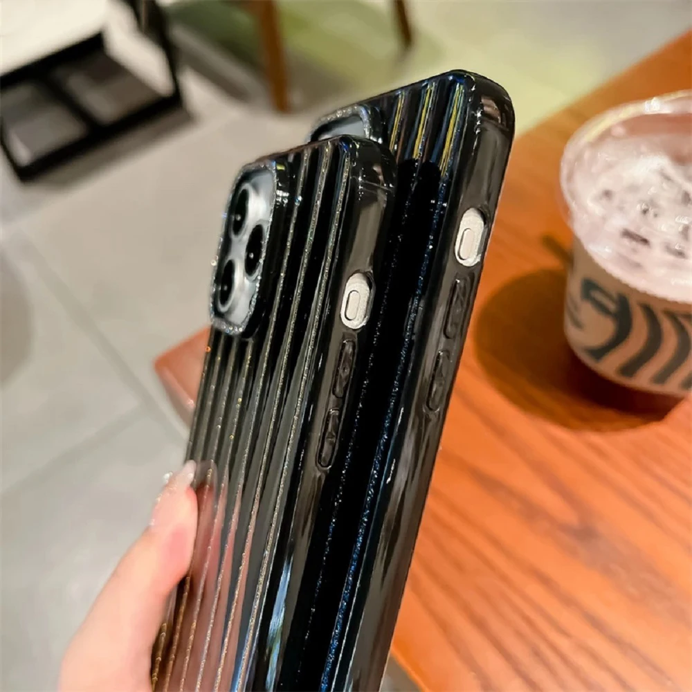 ファッションストライプ保護シェルキラキラ光るスマホケースシリコンケース耐衝撃iPhone 16 12 13 14 Plus 15 Pro Max対応
