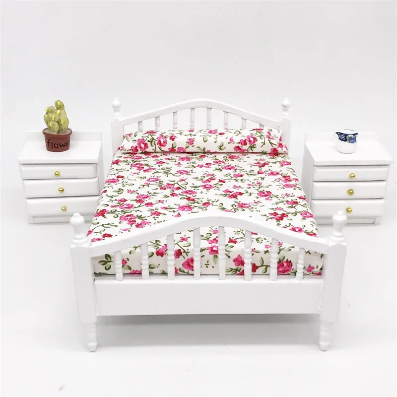 1:12 Mobili in miniatura Casa delle bambole Cluster di fiori freschi Camera da letto Set letto Puntelli fotografati Accessori per casa delle bambole Casa da gioco Giocattolo