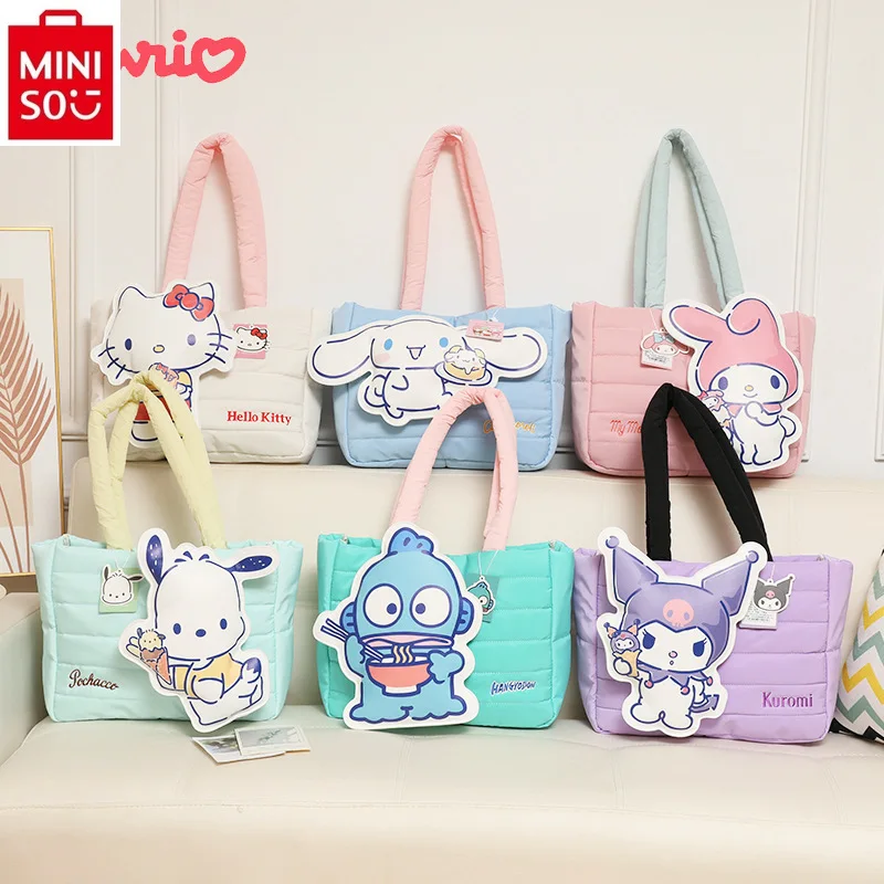 

MINISO 2024 New Cartoon Hello Kitty Down Large Capacity Shoulder Bag for Women, Fashionable, Versatile, Sweet and Cute Tote Bag