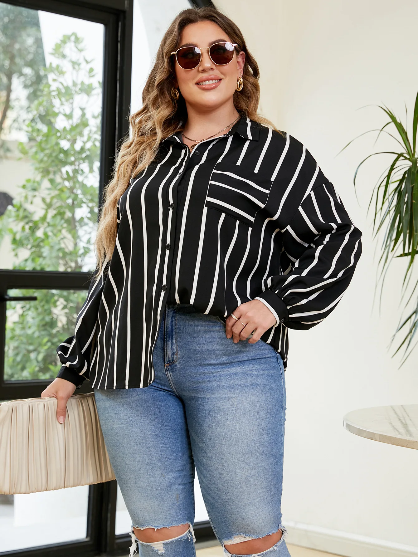 

Elegant and Youth Summer Lapel Stripe Loose Women Blouses Plus Size Black Modern Stylish, Cheap Curvy Linen Shirt, Free Shipping