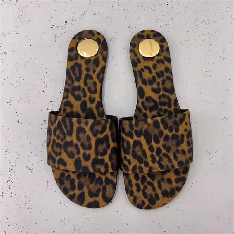 Leopard Print Flat Women Slippers Hand-made Round Toe Metal Decoration Ladies Shoes Fashion Outdoor Casual Zapatillas De Mujer