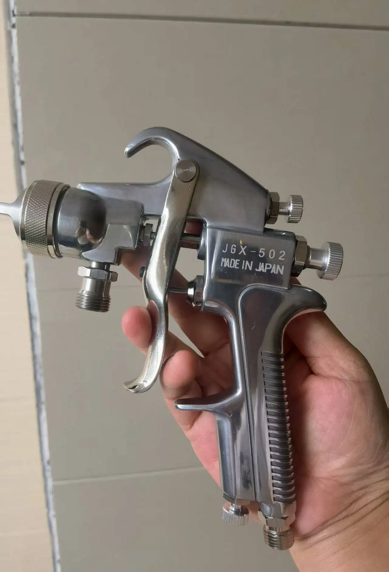 DEVILdISS Production Professional Paint Spray Gun JGX-502 1.4mm Suction Air Spray Paint For Automobile