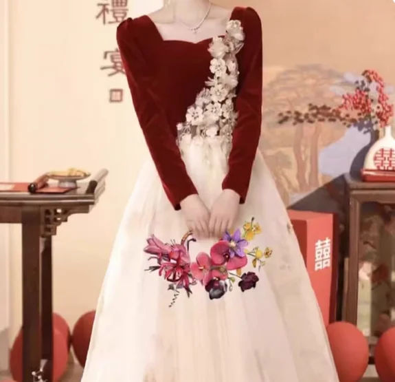 New red bouquet creative garland engagement bouquet license flower photo artificial flower hot wedding gift wedding dress