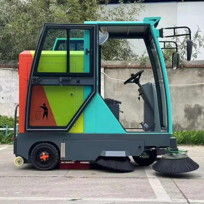 Customized High Brush Ride-On Electric 48V 100AH 110L Water Tank 6km/h Speed 2050mm Width 3-4H Working Time New Efficient Cleani
