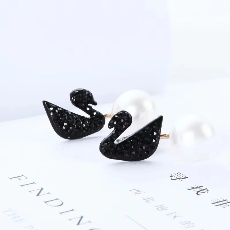 Valentine's Day gifts for ladies 2023 Korean Swan Fashion Pearl Earrings Ladies Diamond Earrings Fringed Pearl Stud Earrings