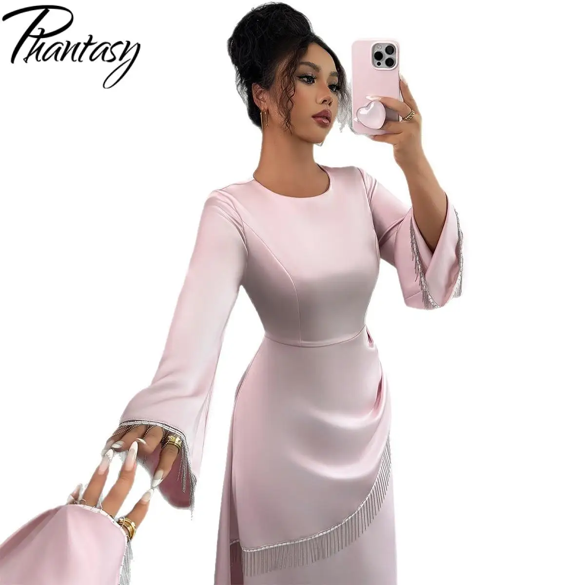 เดรสยาวแขนยาวสีชมพูสไตล์มินิมอลหรูหรา ดีไซน์พู่ห้อยสีพื้นใหม่จาก Phantasy เอวสูงลำลองสำหรับผู้หญิง ﻿