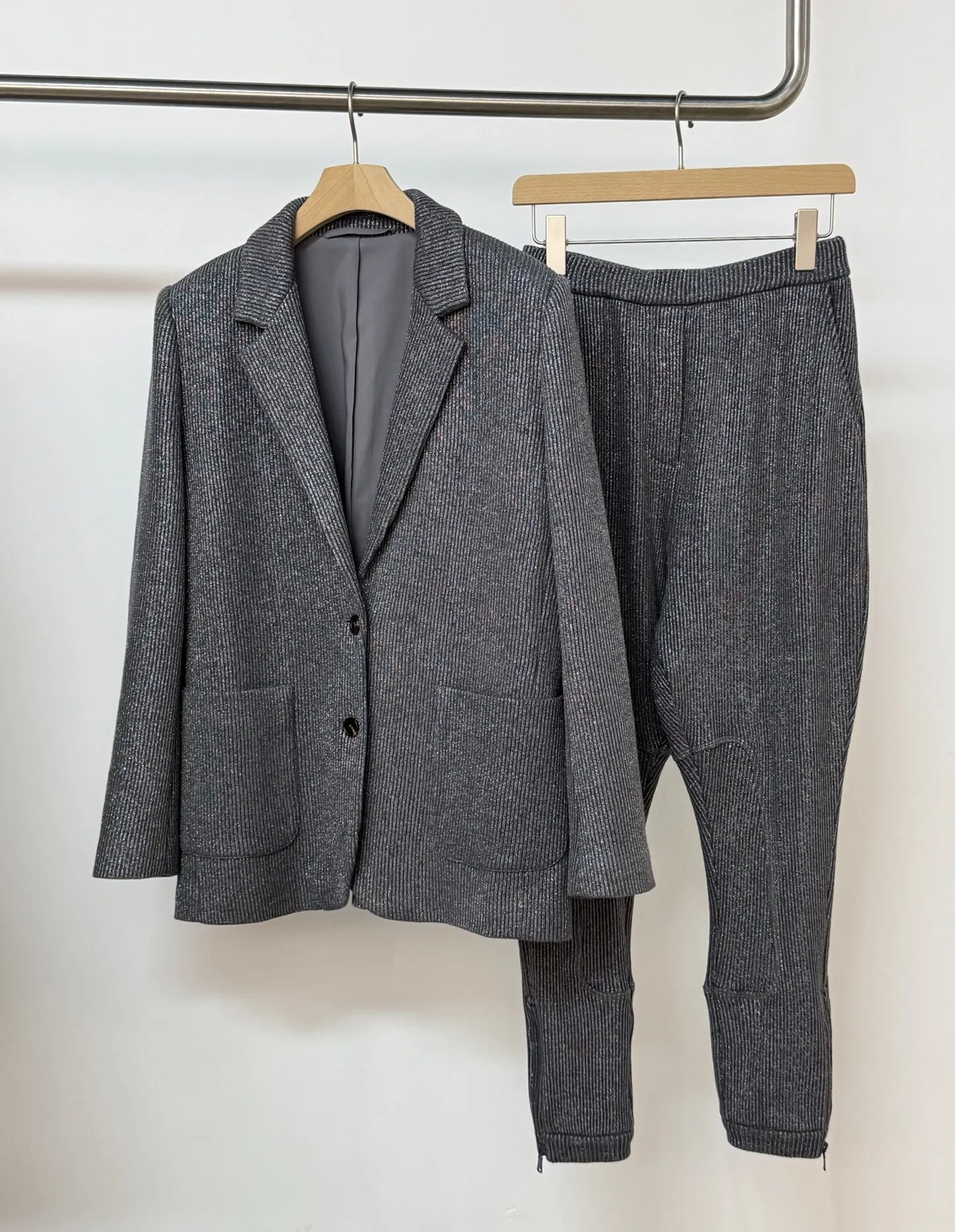 

Ladies' New High-Quality Cotton Knitted Shimmering Lapel Suit Jacket Breeches Fashionable And Versatile