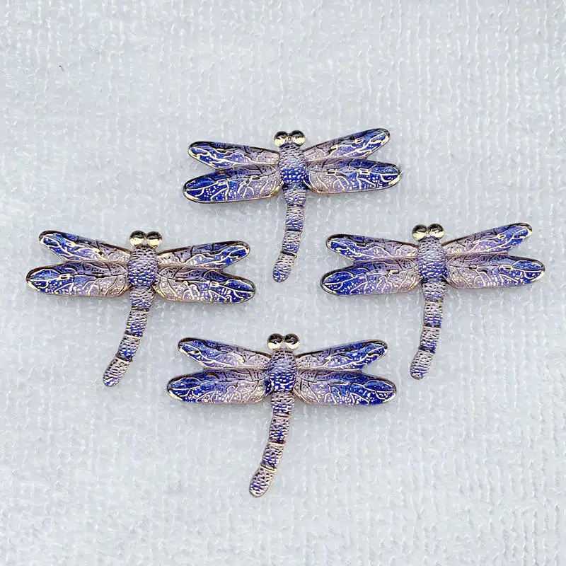 Kolorowa żywica Crystal dragonfly akrylowa broszka z owadem szpilki szalik klamra płaszcz zimowy biżuteria wisiorek 31*45mm 8 sztuk-b63