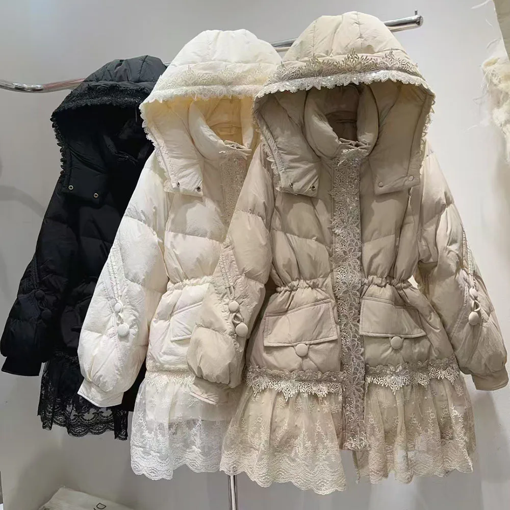 Piumino da donna invernale versione coreana dolce industria pesante pizzo volant bordo giunture piumino d'anatra bianco caldo addensato