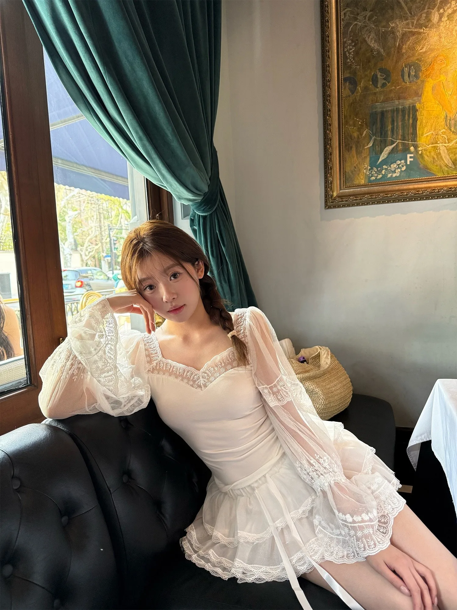 

OKJJ White Lace Embroidery Long Sleeve Shirt Women's Mesh Splice V-neck Bubble Sleeve Loose Top French Style Polyester Fiber