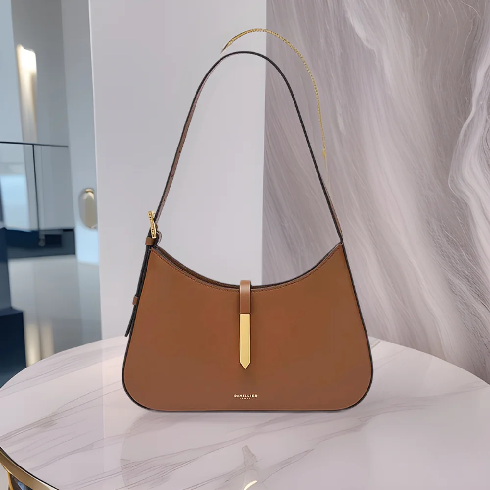 

European And American Niche Retro High-end Hand-held Women's Versatile One Shoulder Underarm Bag Exquisite Diagonal Cross Bag