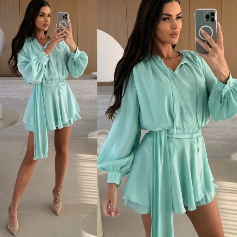 فستان قصير أبيض غير رسمي للنساء موضة صيف 2025 فضفاض برباط على شكل حرف v وأكمام طويلة فساتين الحفلات للنساء