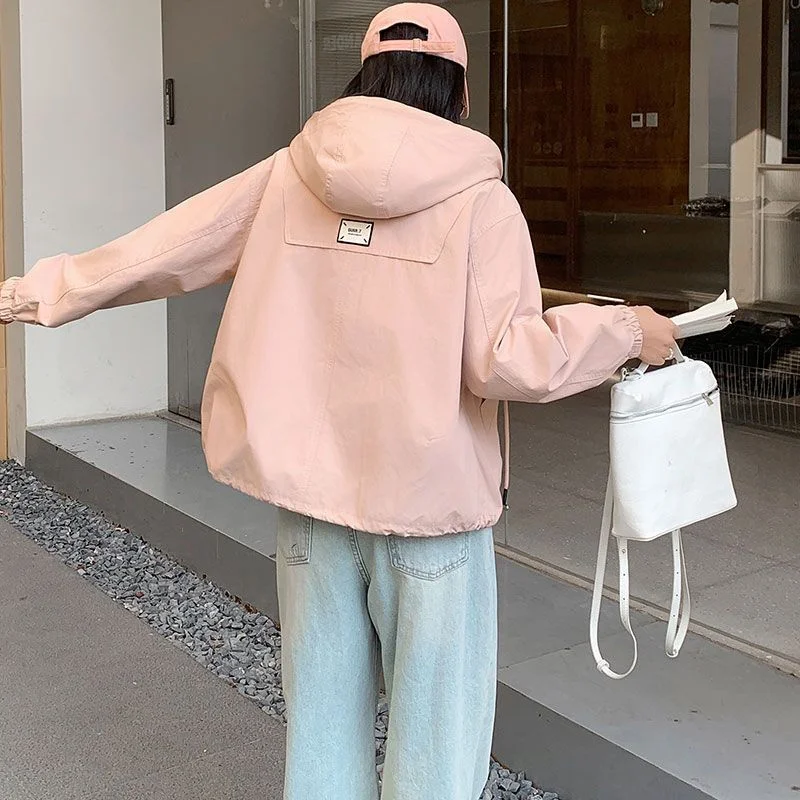 Giacca a vento coreana con cappuccio con coulisse Giacca da donna Primavera Autunno 2025New Nicchia Outwear Cappotto casual allentato Top femminile