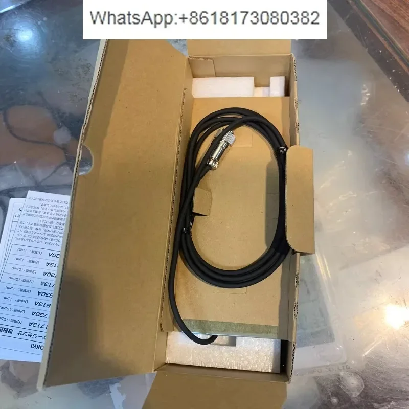 Signal line connection for accelerometer GS-6813A