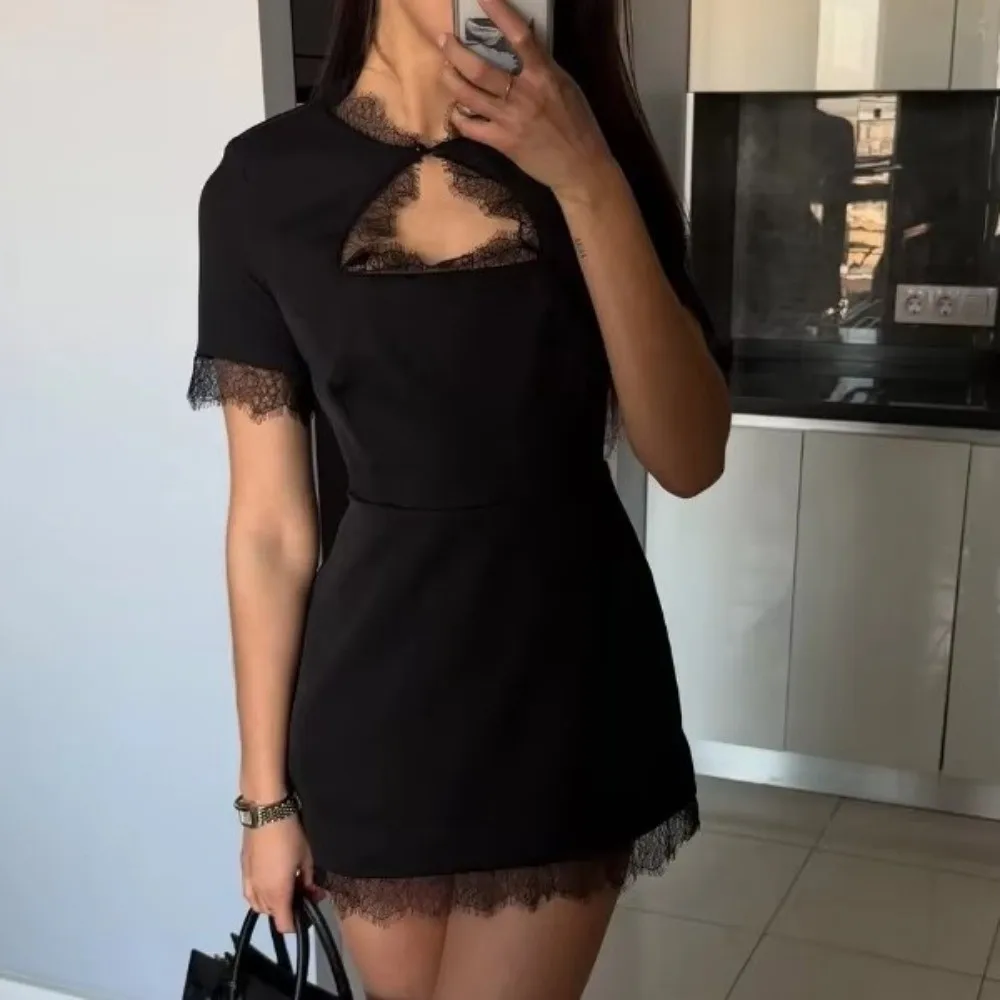 

Fashion Black Color Lace Patchwork Dress Short Sleeve O-neck Design Party Dress High Waist Short Dresses Party Wear