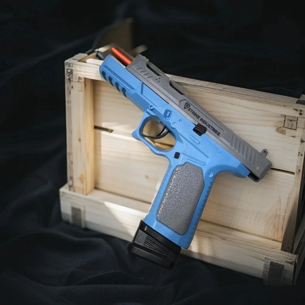 Pistola a proiettile morbido di alta qualità Manuale G17 Glock Pistola giocattolo Rivista inferiore Sport all'aria aperta Cs Armi da gioco Regali per bambini in sicurezza