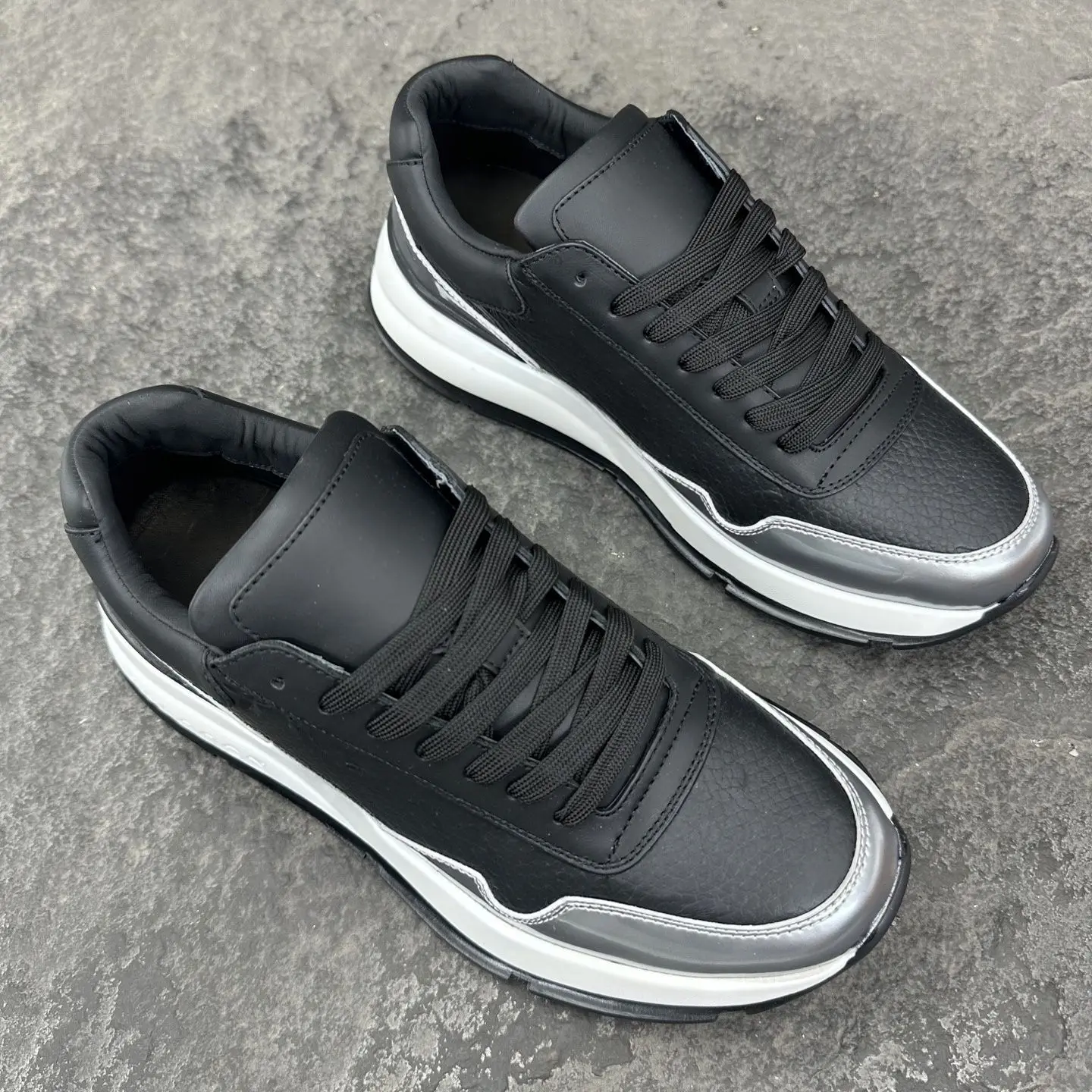 Unisex Fashion Color Block Dad Shoes Metallic Silver Panel Design Non-slip Thick Sole Street Running Trainers