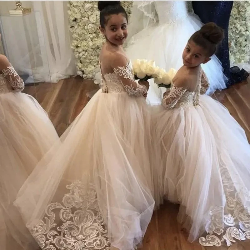 

Hot Sale Classic Lace Flower Girl Dresses For Weddings Long Sleeve Bow Back Girls Ball Gown Tulle Princess Skirt