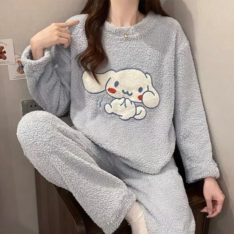 حار موضة جديدة لطيف الكرتون المرجان المخملية بيجامة مجموعة للنساء في خريف شتاء 2025 الجلد ودية لينة الراحة الملابس المنزلية الدافئة #4