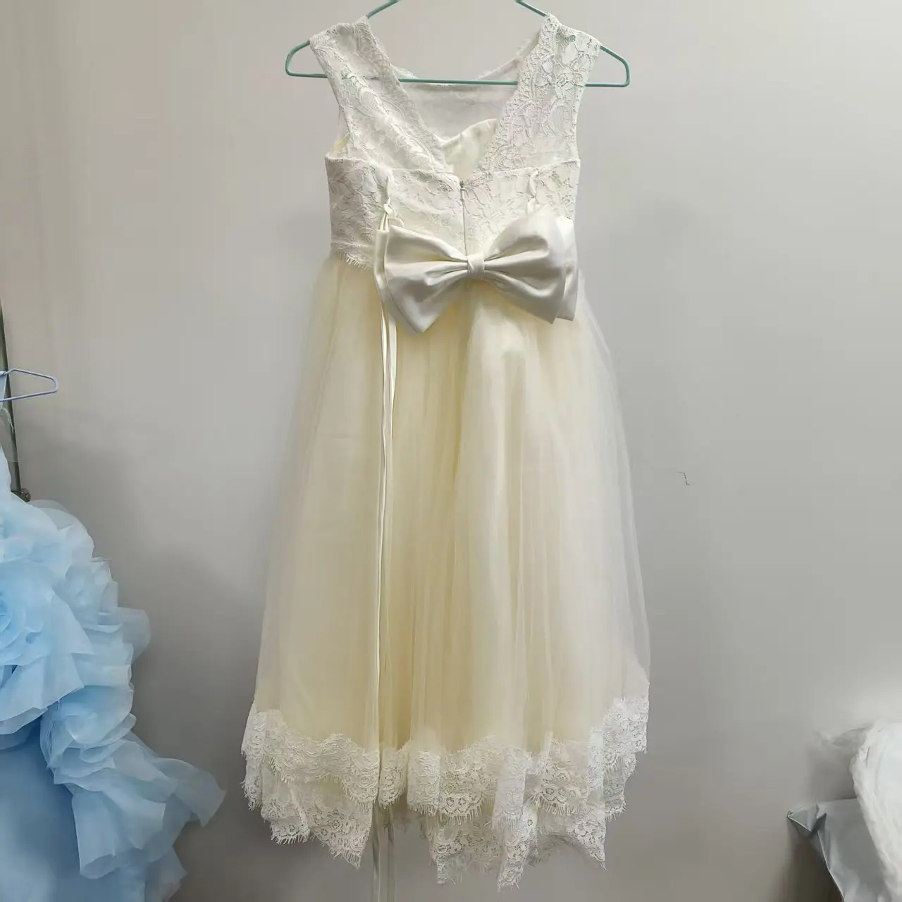 Customized Flower Girl Dresses Ivory Tulle Lace Floral Appliques With Bow For Wedding Birthday Party Banquet Holy Communion Gown