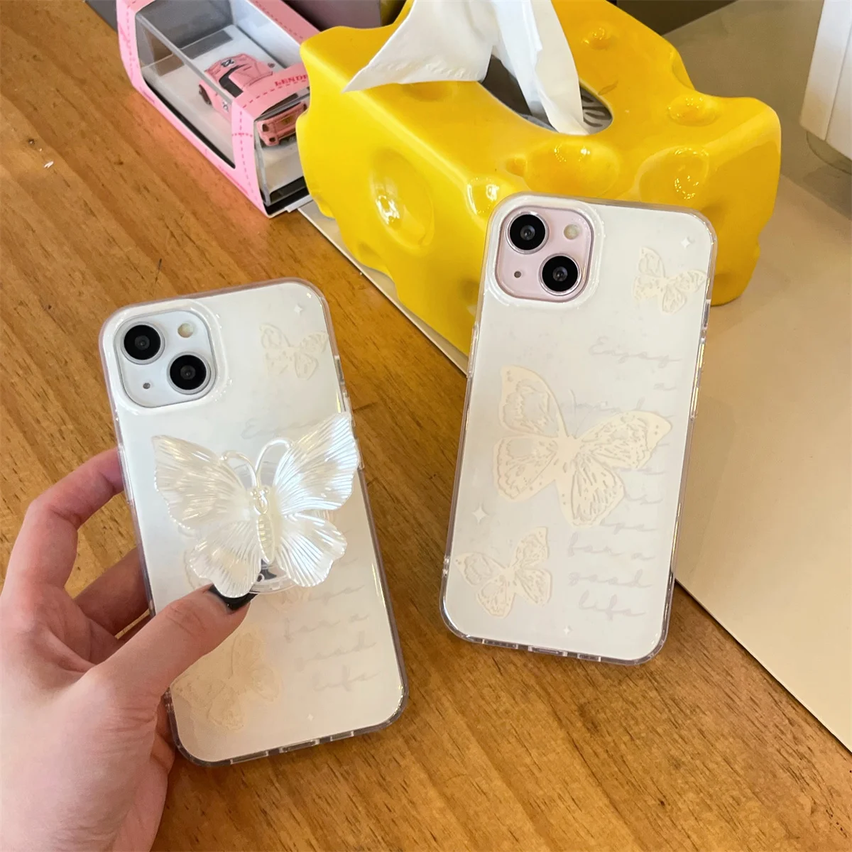 

Glitter Camera Cute Bowknot Hello Kitty Phone Case For iPhone 16 Pro 14 15 Pro Max 14 Promax Back Cover Korean Cartoon Cases