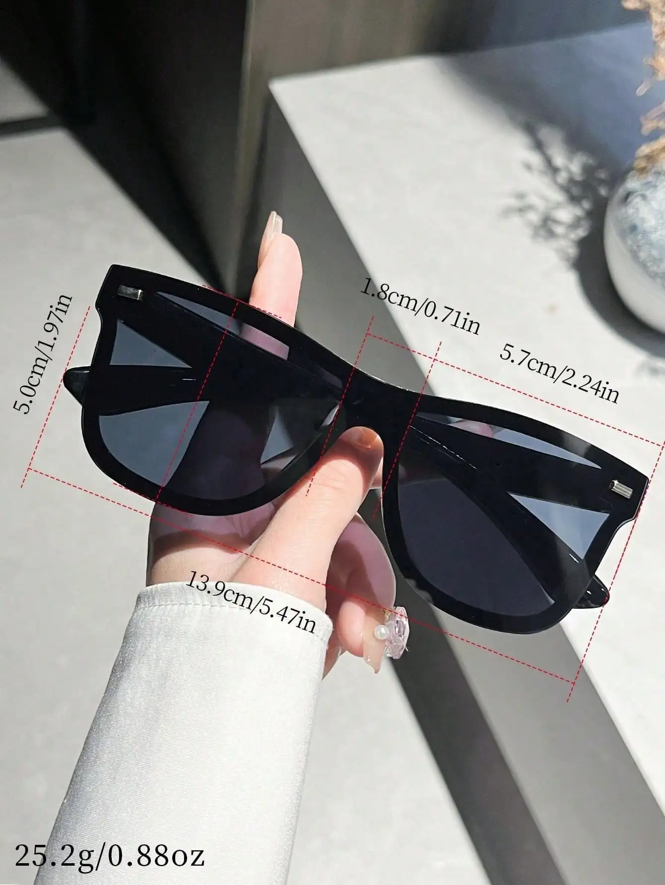 Unisex Square Rivet…