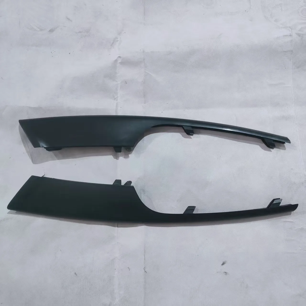 

For Porsche Cayenne 2011 Body Bright Bar Bumper Grille Trim 95850568520