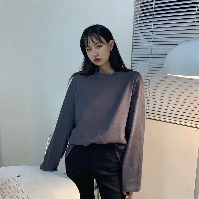 2025 New Long shirt new women's Fashion Top size Korean O-neck long sleeve  White Black  T-shirt
