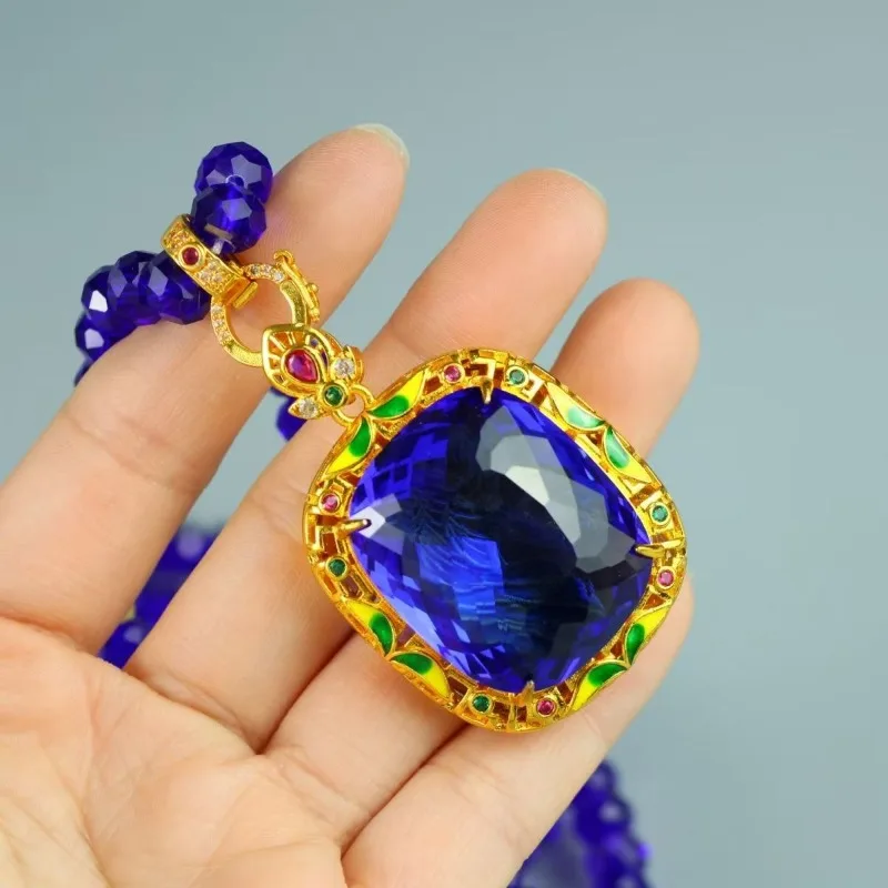 

Hot selling exquisite inlaid pendant, antique, simple and atmospheric women's pendant, exquisite gift for friends