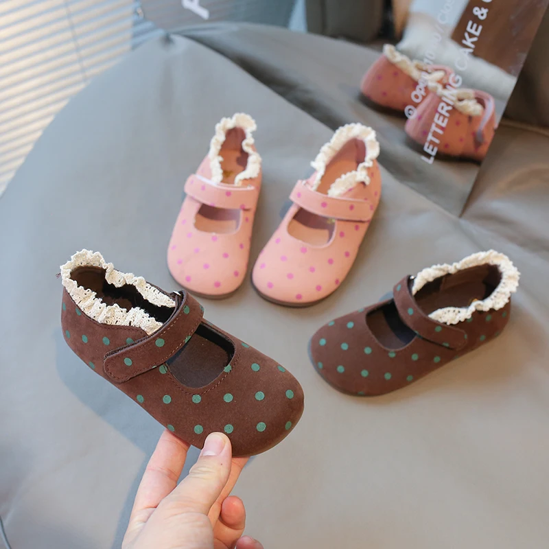 

Туфли на плоской подошве с дизайном на липучке для отдыха для девочек, весна-лето, милые детские кожаные туфли с цветочным принтом, легко носить