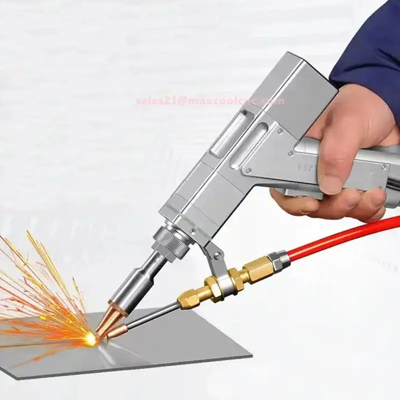 

Portable Laser 1500w 2000w Hand-held Fiber Laser Metal Joining Device Laser Welder for Metal Carbon/Iron/Aluminum