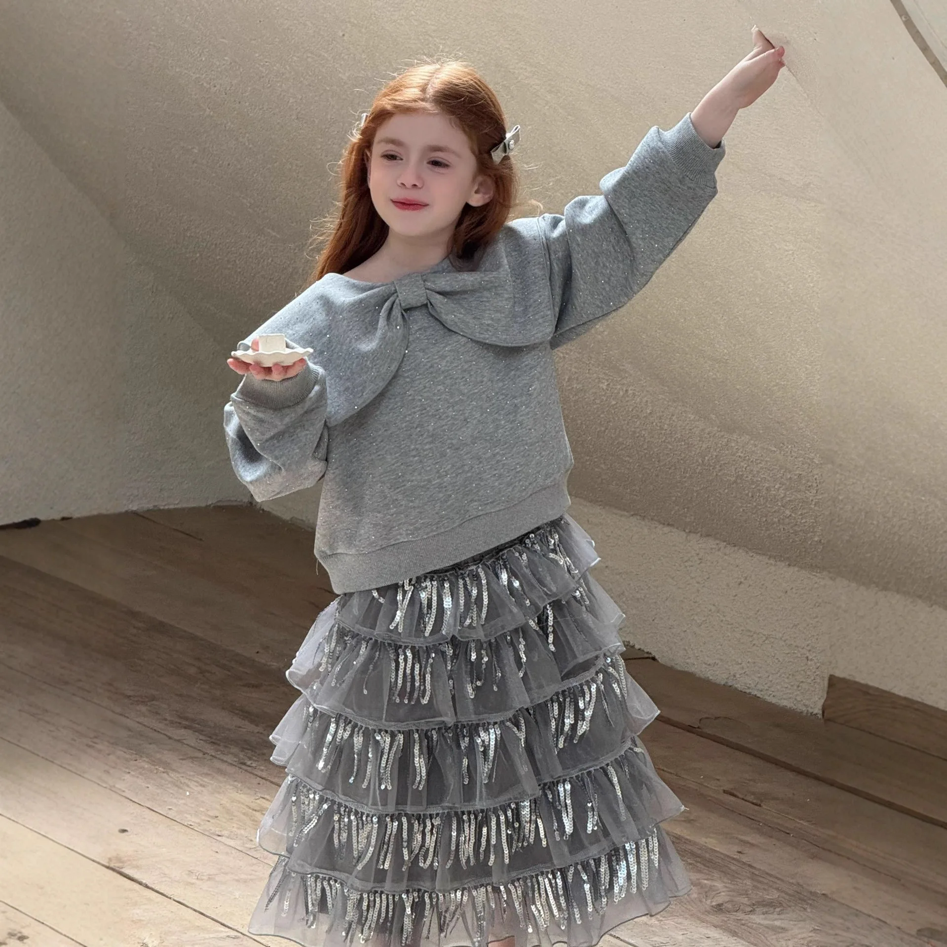 

2025 autumn new kids girls sweatshirts bow pullover sweater children's casual diamond-bound knitted top and sequined skirts