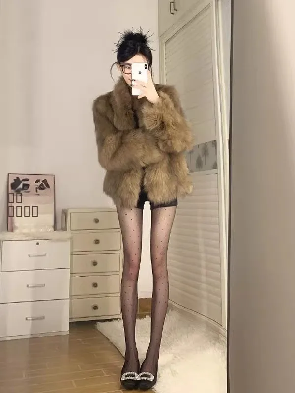 

Retro Luxury Fur Coat Eco-friendly Inteated Skin And Fur Unique Beautiful Winter Outerwear Youth Casual Warmth