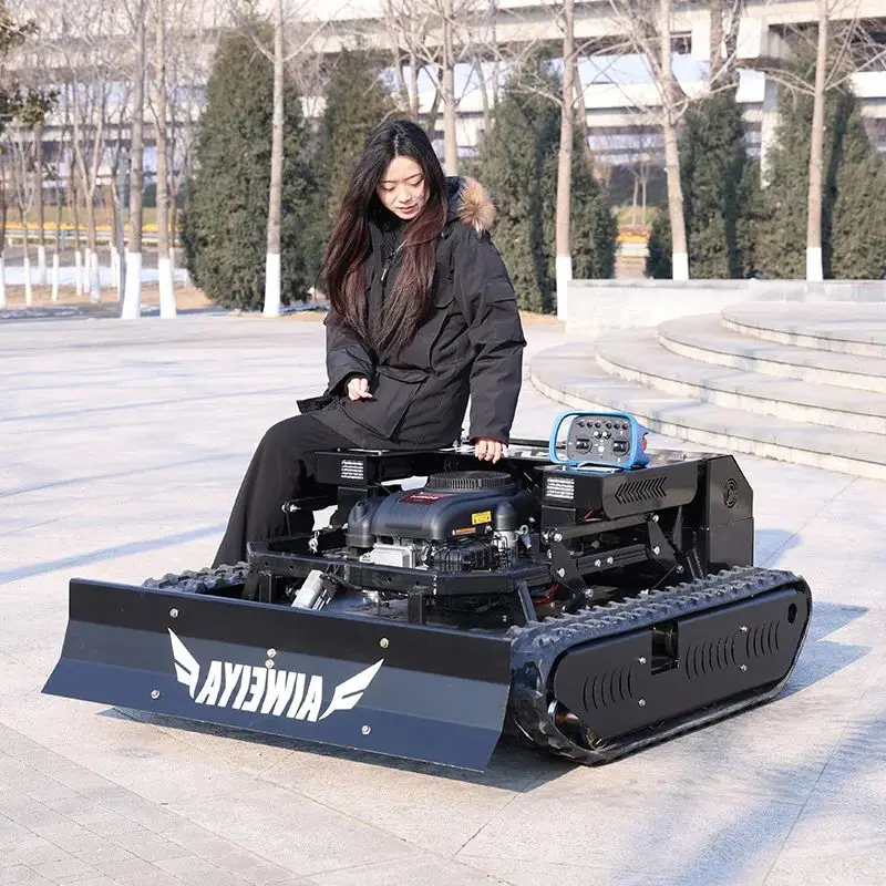 

Customized tracked lawn mower, all-terrain remote-controlled zero-rotation grass crusher, large-scale equipment for farms