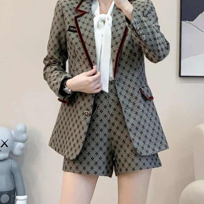 2024 Outfits Blazers and Shorts Suits for Women Classic Summer Tailor Fashion Clothes Business Womens Short Pants Set 2 Pieces