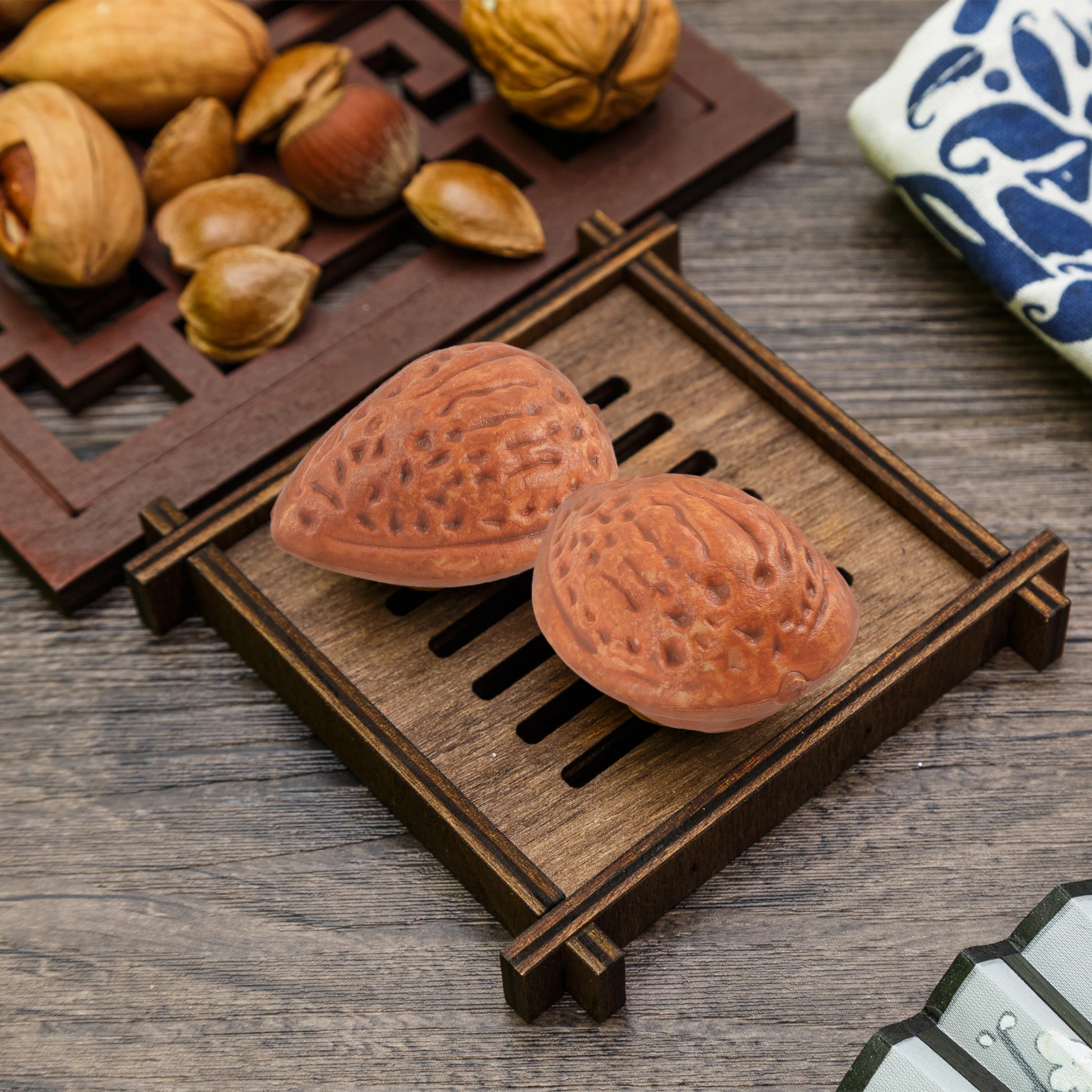 

Simulated Nut Ornaments Lifelike Almonds Decoration Fake Props Artificial Display Nuts Model