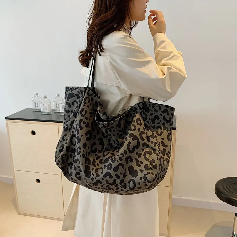 Leopard Print Large Bag Women's 2024 New Large-capacity Shoulder  Foreign-style Versatile Canvas Bag Casual Bucket Bag